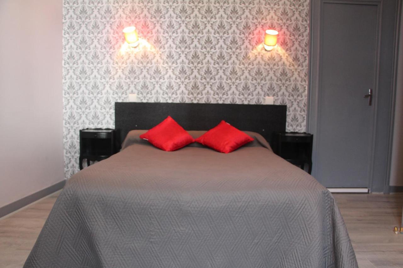 Hotel Au Chapon Fin Poitiers Ngoại thất bức ảnh