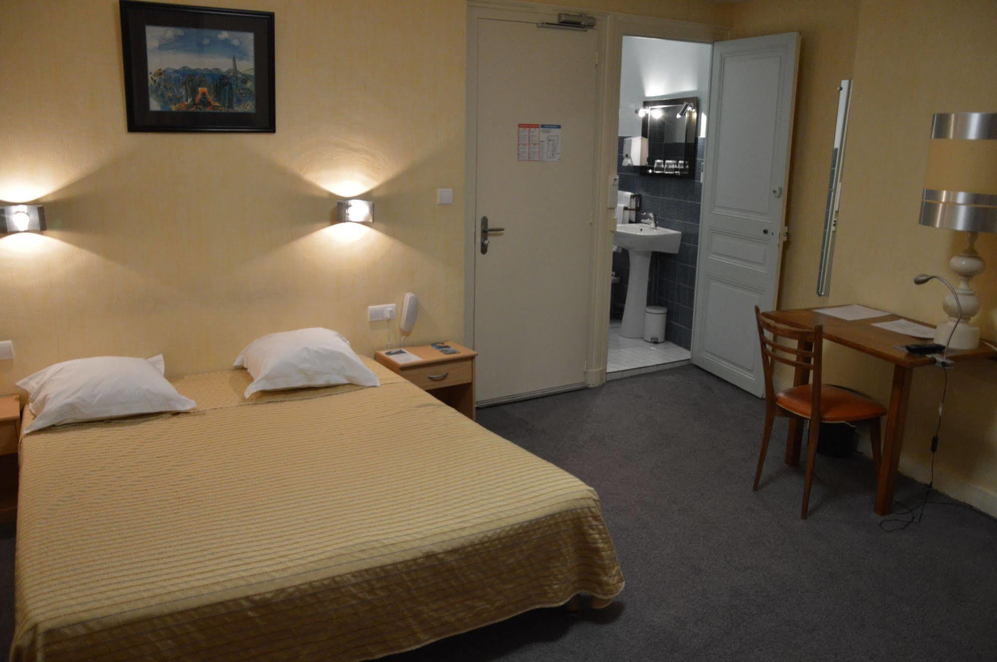 Hotel Au Chapon Fin Poitiers Ngoại thất bức ảnh